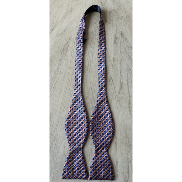 Reversible Bow Tie Plaid Geometric Diamond Point Self-Tie Adjustable Silk Blend - Picture 3 of 8